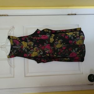 Beautiful Torrid Top NWT SZ 2